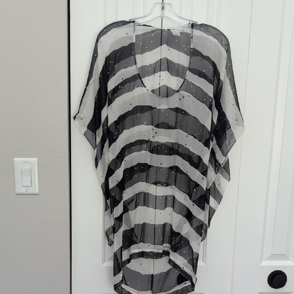 Worth Gray and White Silk Top